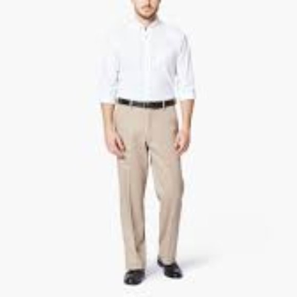 Dockers Men's Comfort Waistband Khaki Pants NWT - Picture 1 of 4